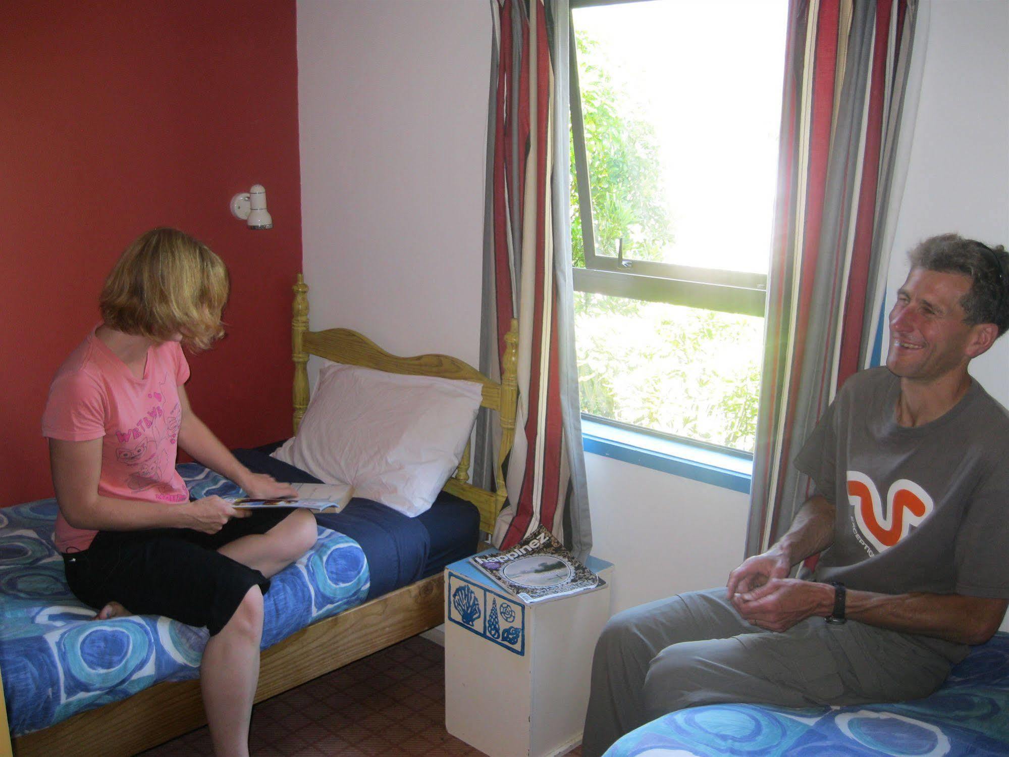 Tasman Bay Backpackers Hostel Nelson Exterior foto