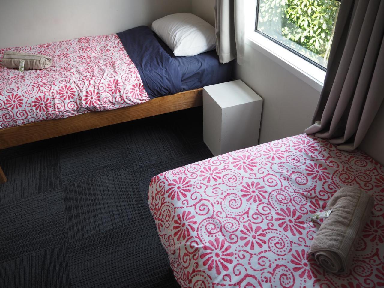 Tasman Bay Backpackers Hostel Nelson Exterior foto